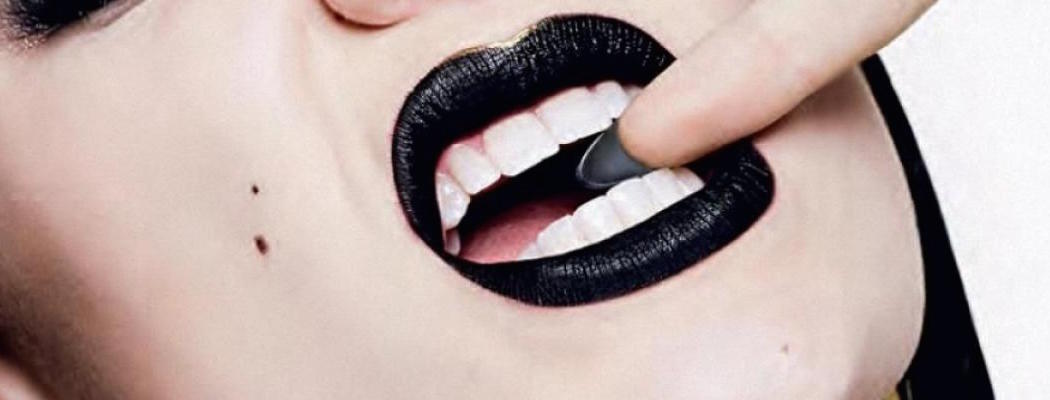 Vamp Lips Pt. 1 : Black